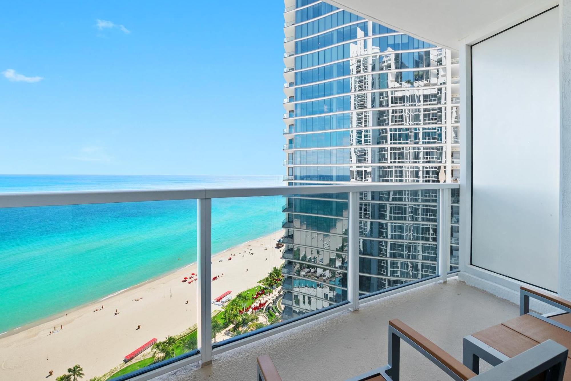 Trump International Deluxe 2 Queen Bed Ocean Front ซันนีไอลส์บีช ภายนอก รูปภาพ