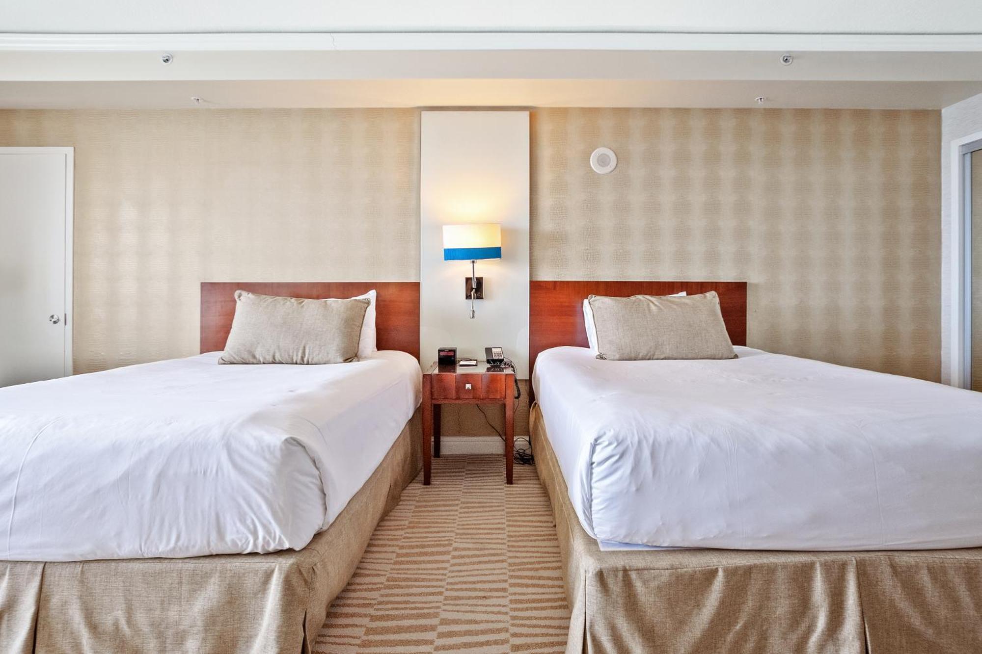 Trump International Deluxe 2 Queen Bed Ocean Front ซันนีไอลส์บีช ภายนอก รูปภาพ
